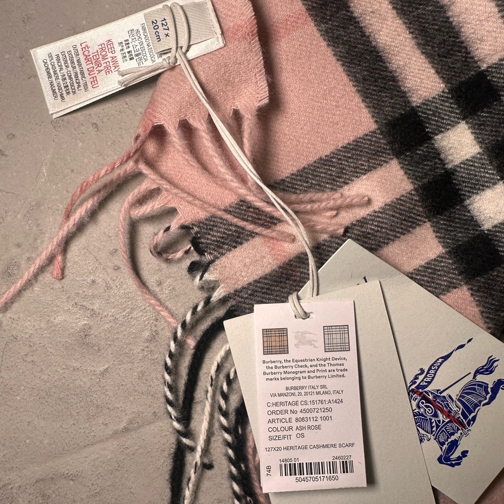 New  BURBERRY Check  100% Cashmere Unisex Ash RoseScarf /50 X 7.9 inches - Picture 4 of 8